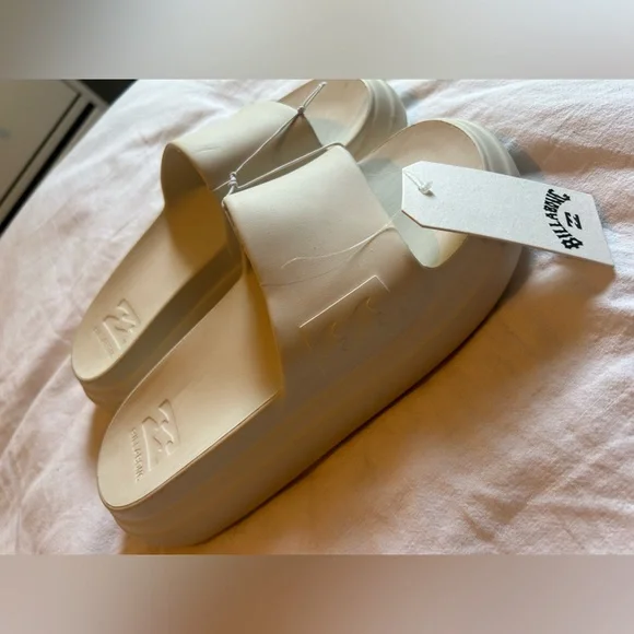Billabong - Cream Beige White Cushion Slides Sandals Women's Size 9 - Picture 5 of 6